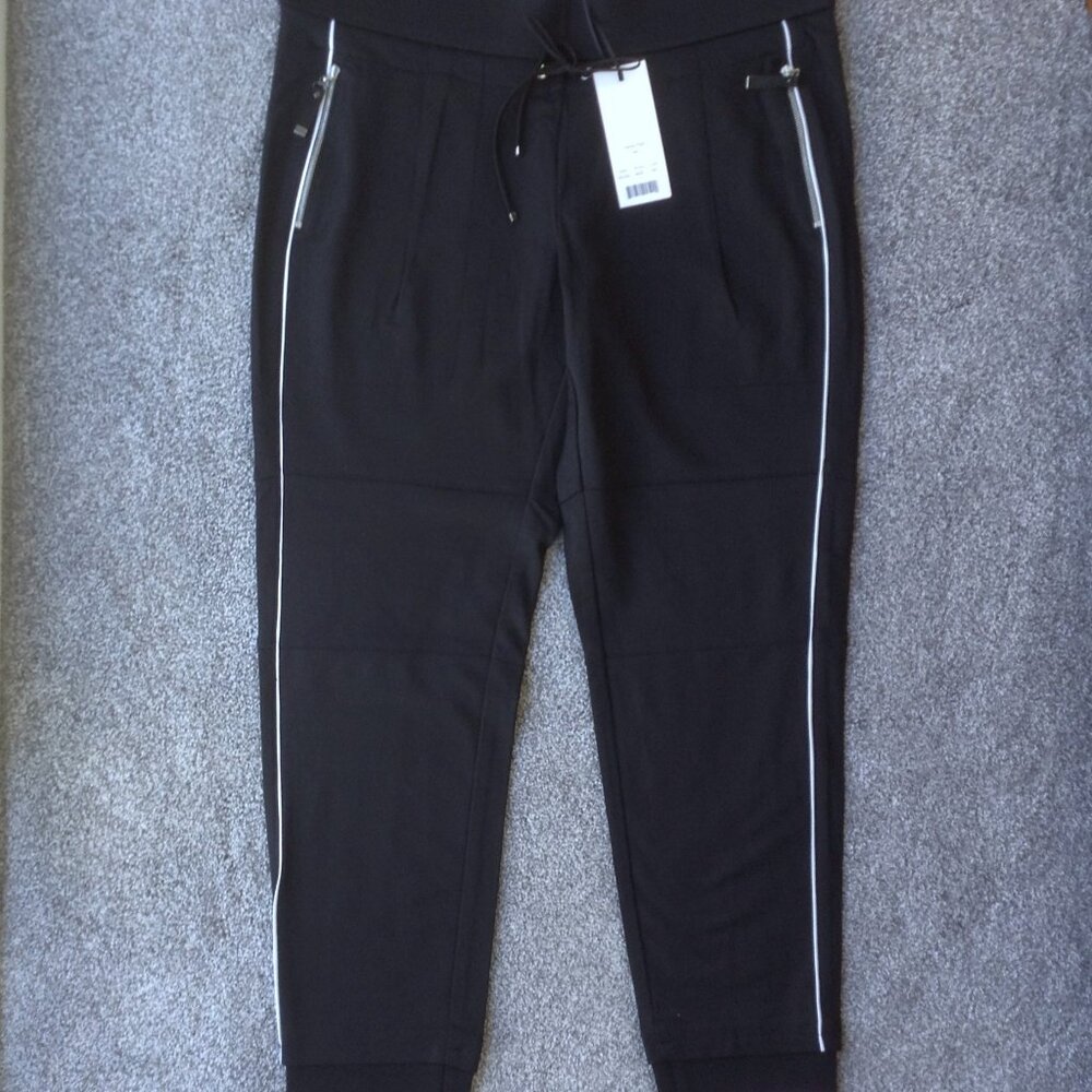 ⭐RAFFAELLO ROSSI "CANDY PIPE" SWEAT JOGGERS in Black, sizes 12 & 14 - NWT⭐